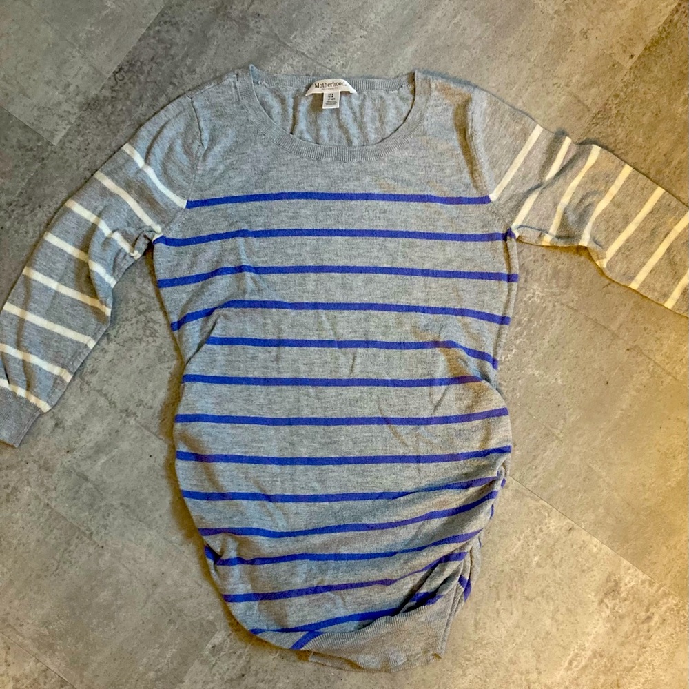 Maternity sweater